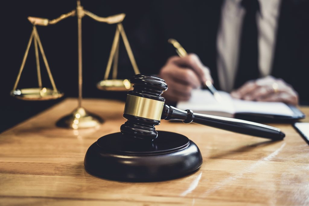 when need lawyer attorney florida personal injury lawsuit claim