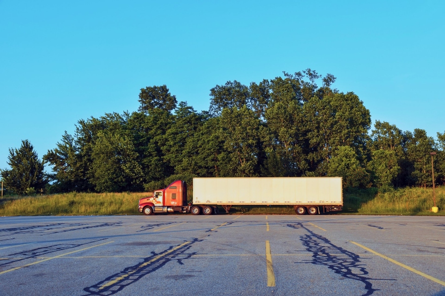 5 Reasons Insurance Companies Refuse to Settle Truck Accident Claims - The Eberst Law Firm Stuart Gainesville Daytona Beach Florida Personal Injury Attorneys
